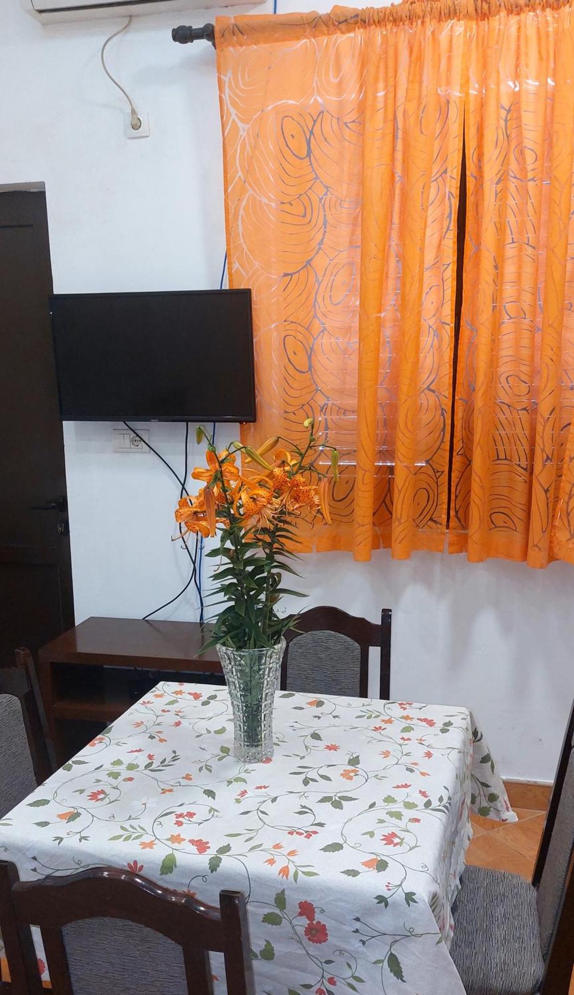 Apartments Mira ติวัต ภายนอก รูปภาพ